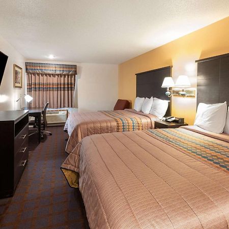 Rodeway Inn Red Oak Luaran gambar