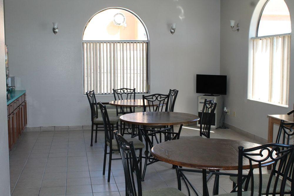 Rodeway Inn Red Oak Luaran gambar
