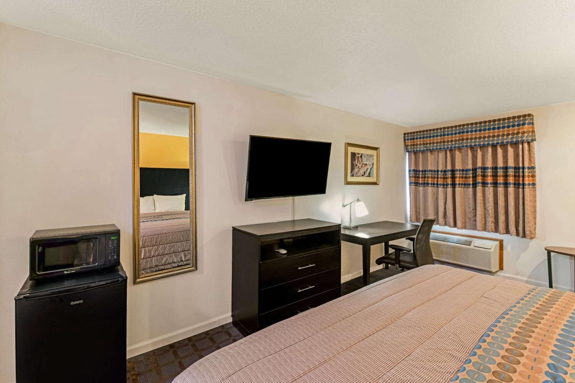 Rodeway Inn Red Oak Luaran gambar