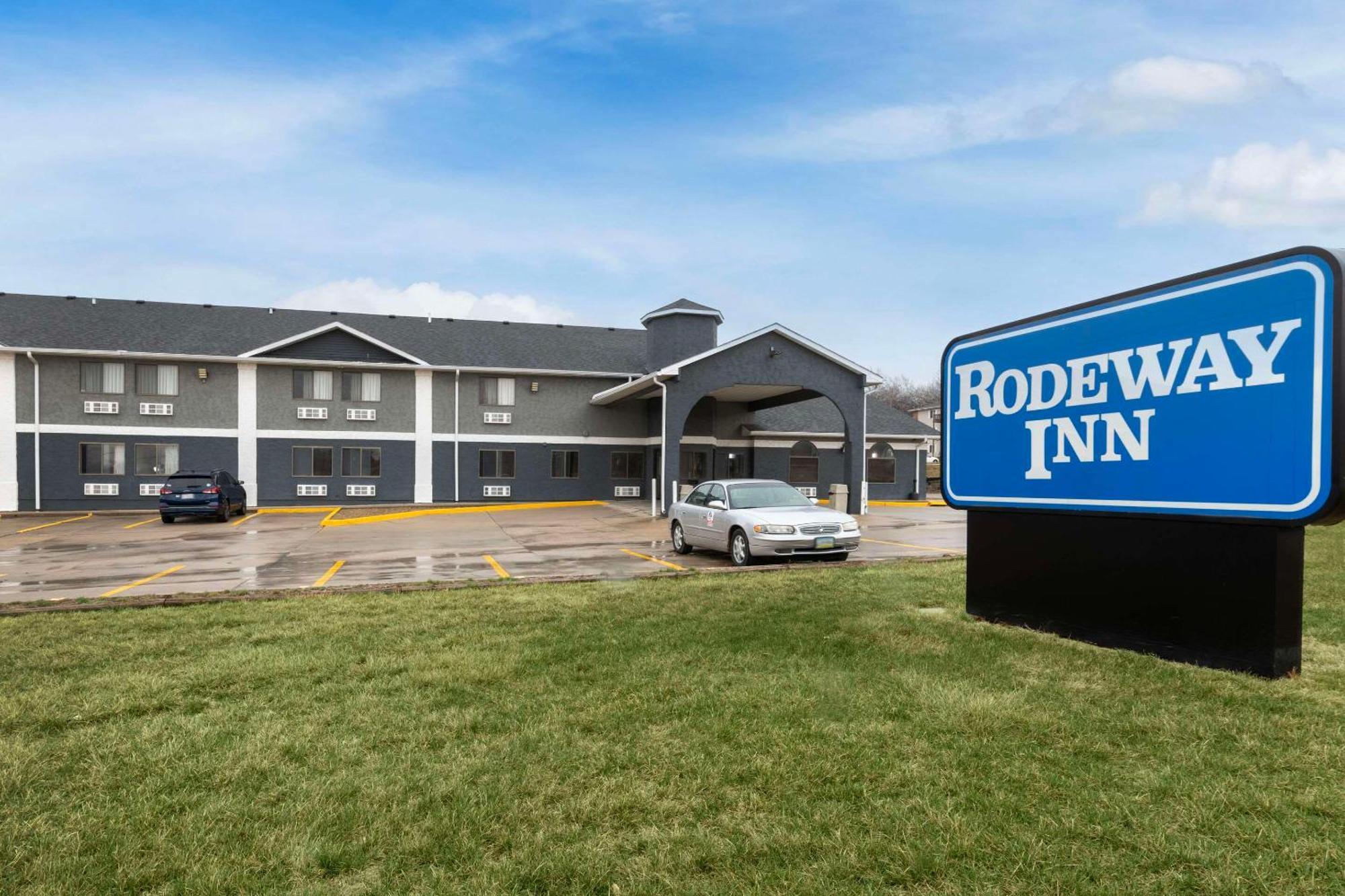 Rodeway Inn Red Oak Luaran gambar